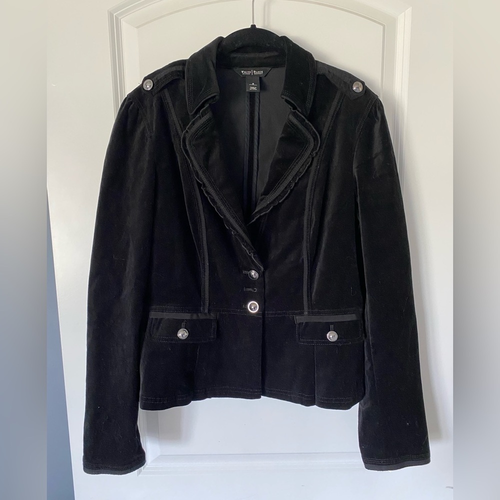 White House Black Market WHBM Black "Velvet" Jacket Ruffly - size 8